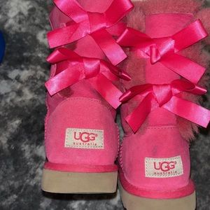 Pink uggs 6.5